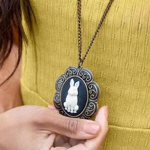 NEW White Rabbit Cameo Pendant Necklace